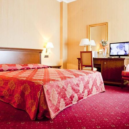 Hotel Jolly Castrovillari Kamer foto